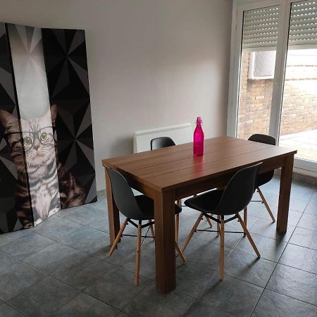 Brouckerque Appartement 2 Chambres Spacieuses Avec Terrasse المظهر الخارجي الصورة