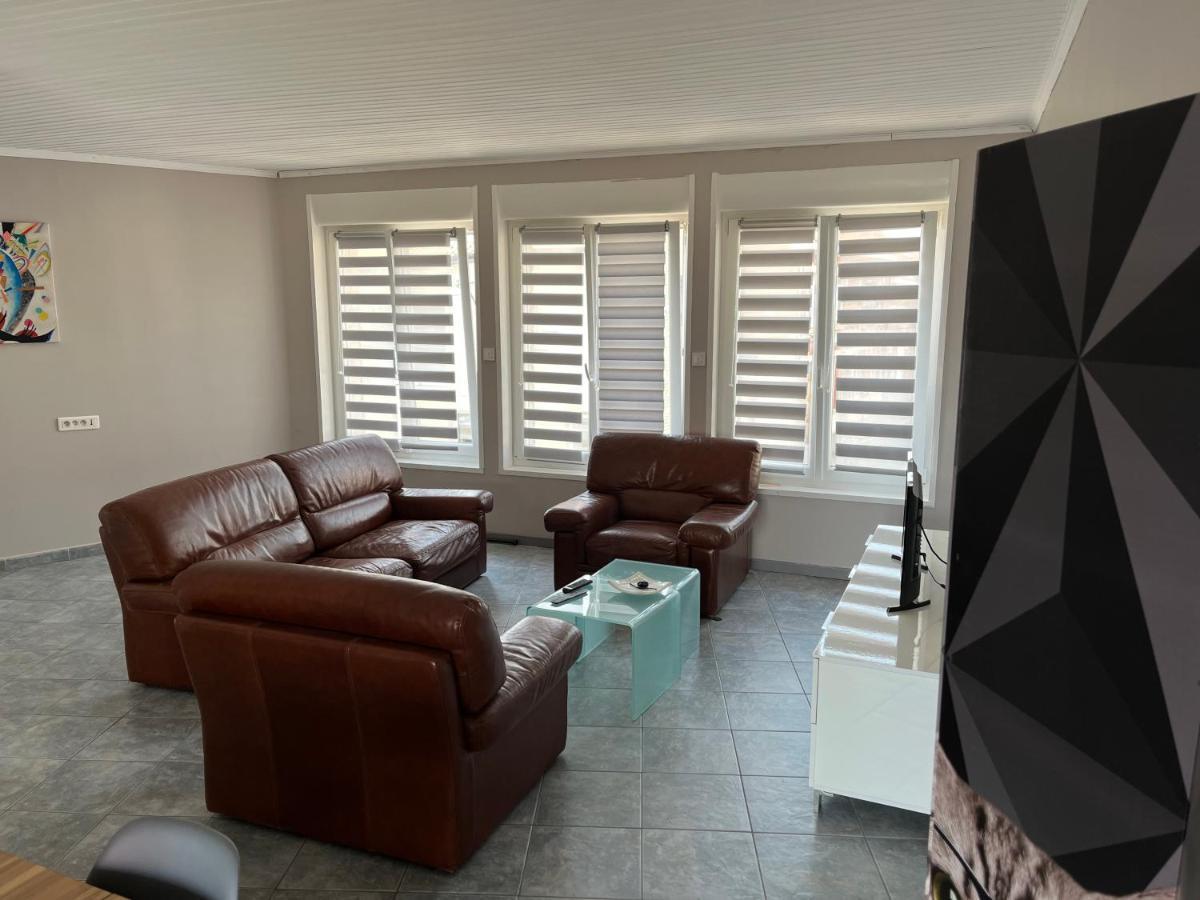 Brouckerque Appartement 2 Chambres Spacieuses Avec Terrasse المظهر الخارجي الصورة